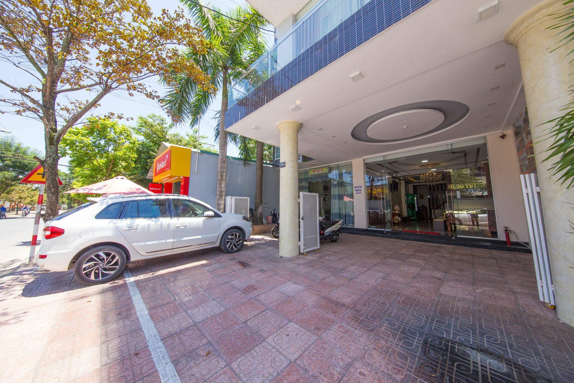 Hung Tuyen Hotel Da Nang Exterior photo
